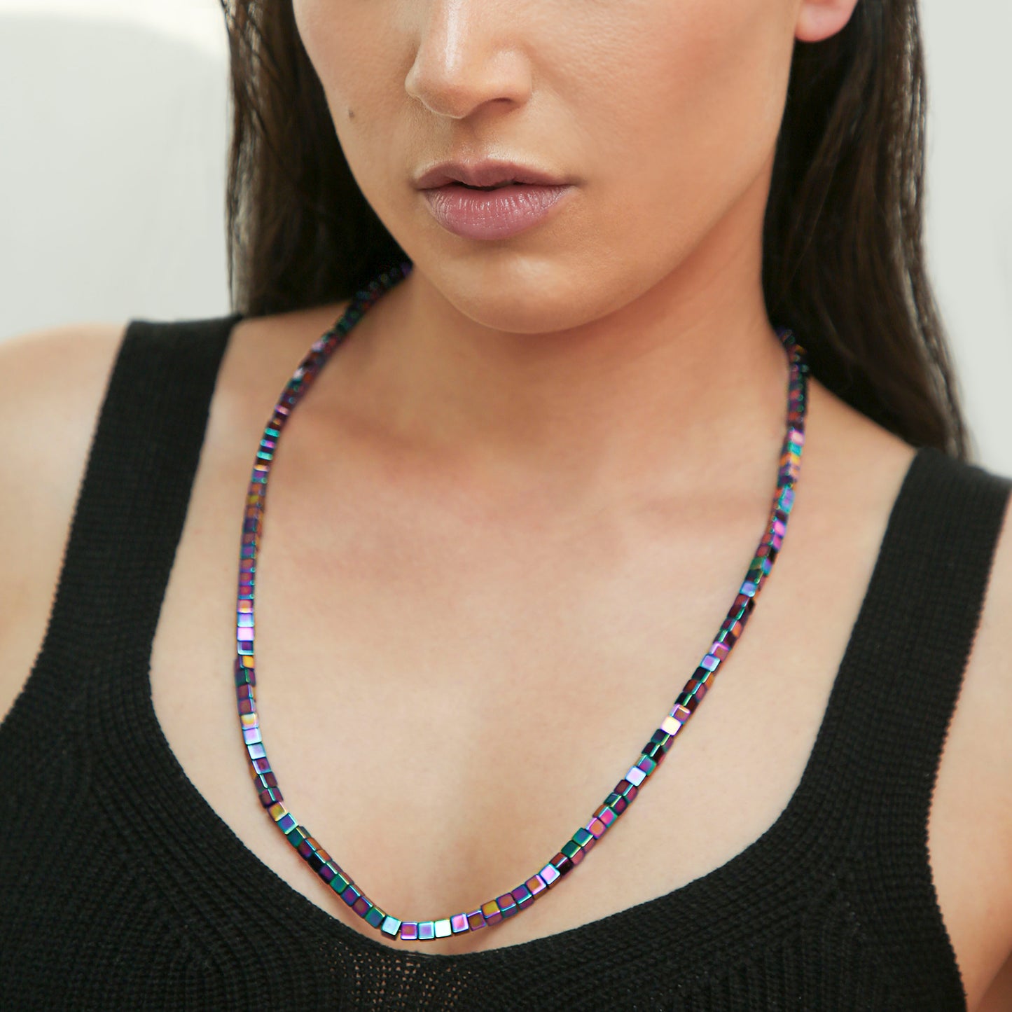 MAGNE single strand necklace - purple